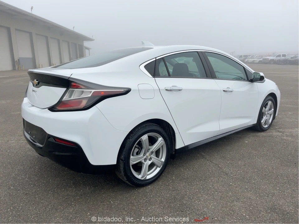 2017 Chevrolet Volt - Image 4 of 12