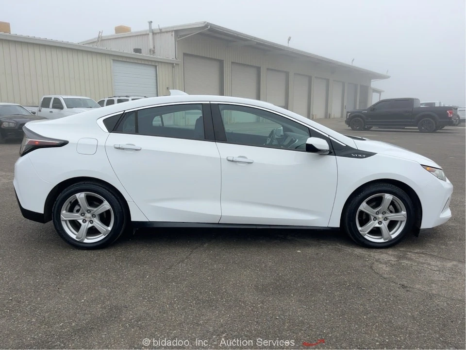 2017 Chevrolet Volt - Image 6 of 12
