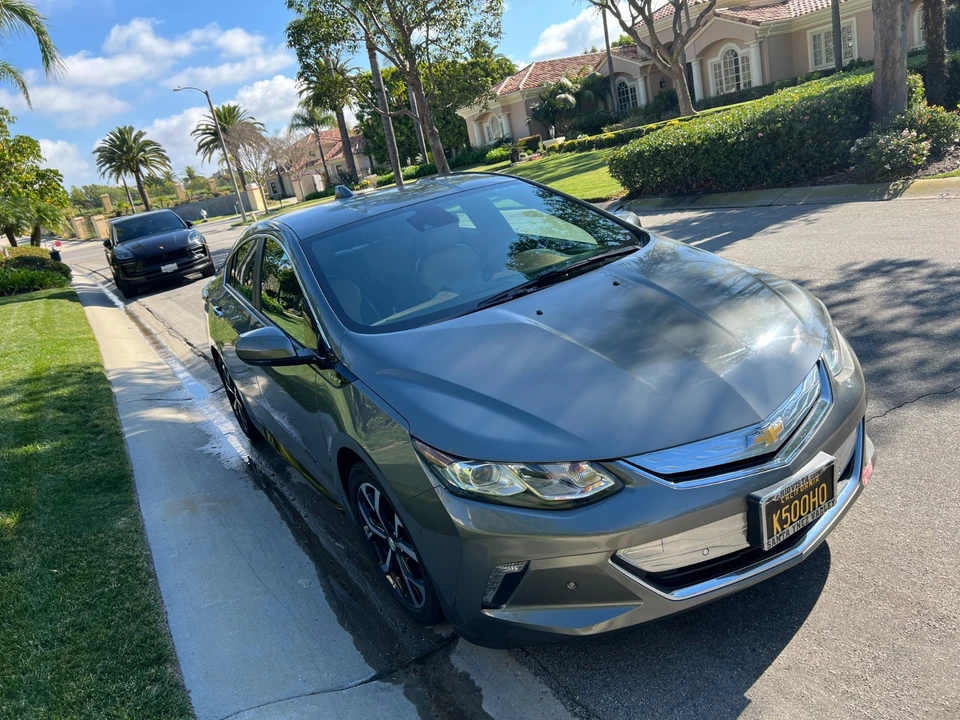 2017 Chevrolet Volt - Image 6 of 13