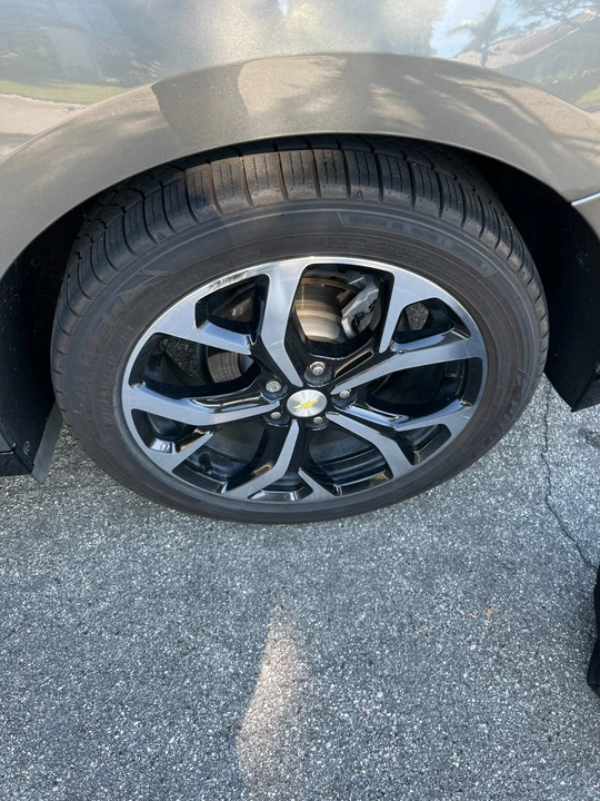 2017 Chevrolet Volt - Image 10 of 13