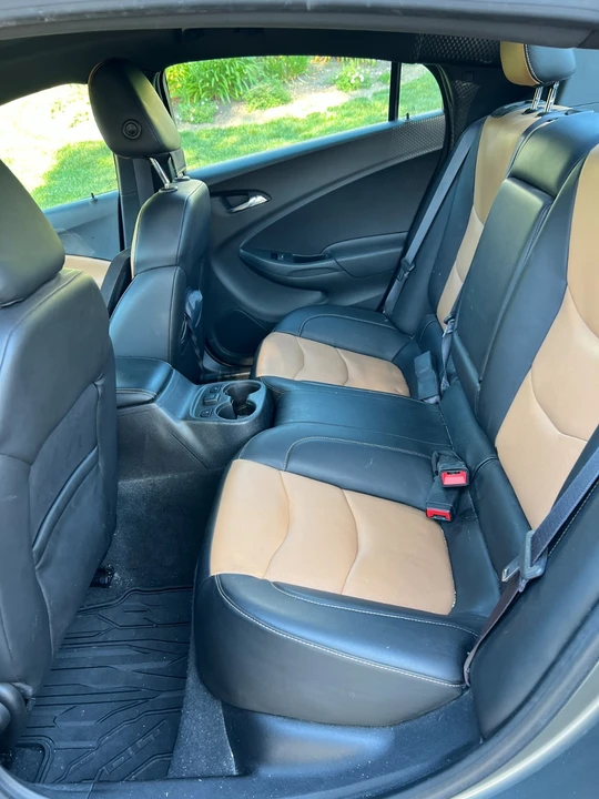 2017 Chevrolet Volt - Image 9 of 13
