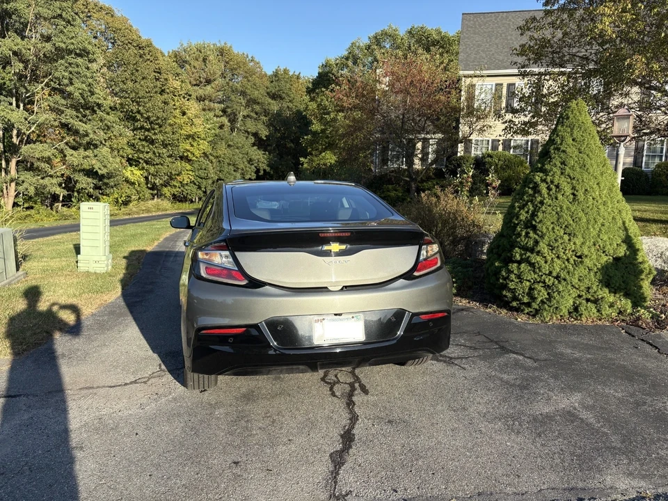 2017 Chevrolet Volt - Image 4 of 21