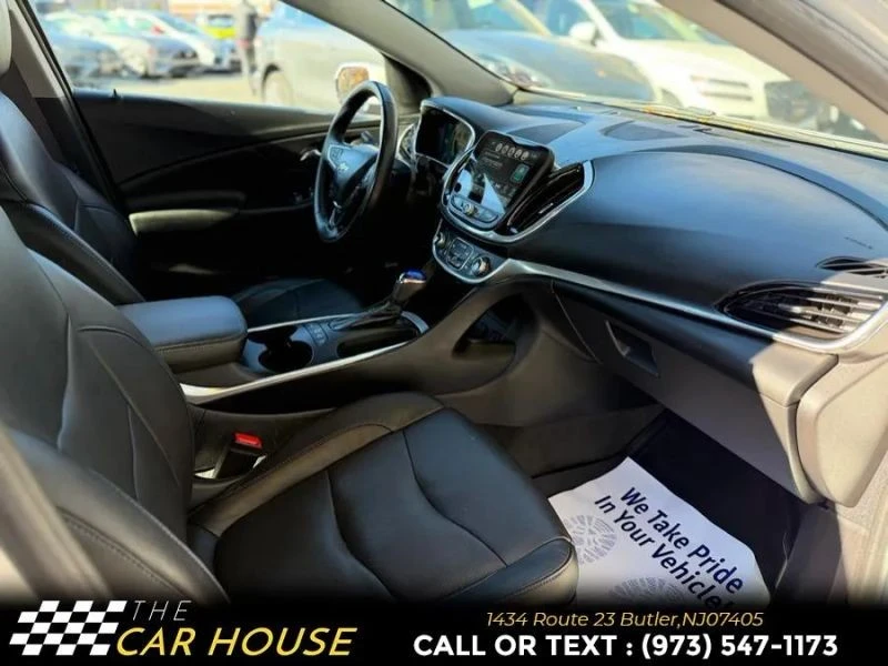 2017 Chevrolet Volt - Image 8 of 12