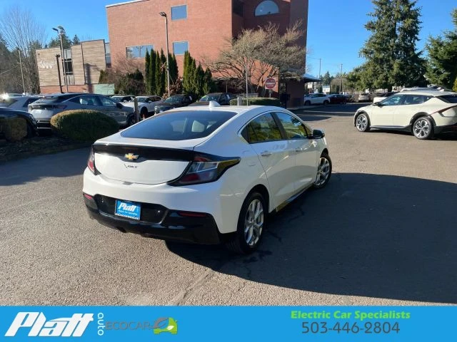 2017 Chevrolet Volt - Image 8 of 12
