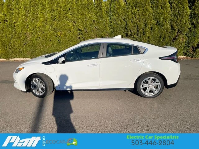 2017 Chevrolet Volt - Image 4 of 12