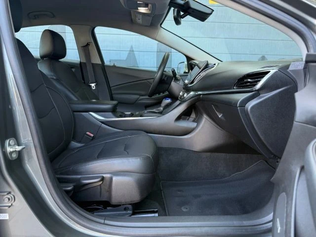 2017 Chevrolet Volt - Image 13 of 21