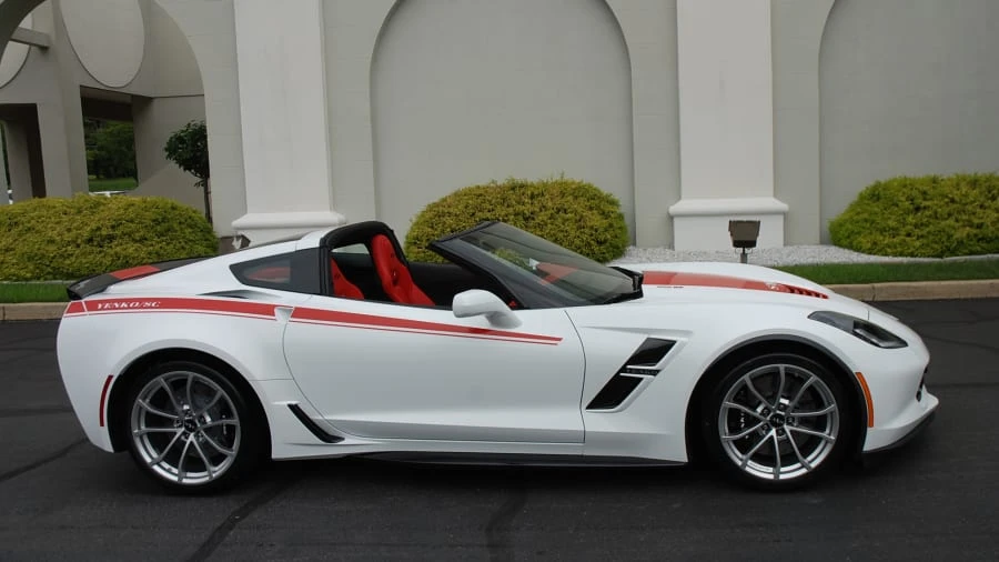 2017 Chevrolet Corvette C7 - Image 2 of 12