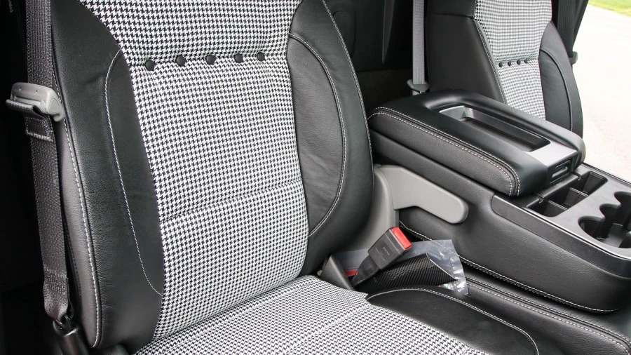 2017 Chevrolet Silverado 3rd Gen - Image 15 of 31