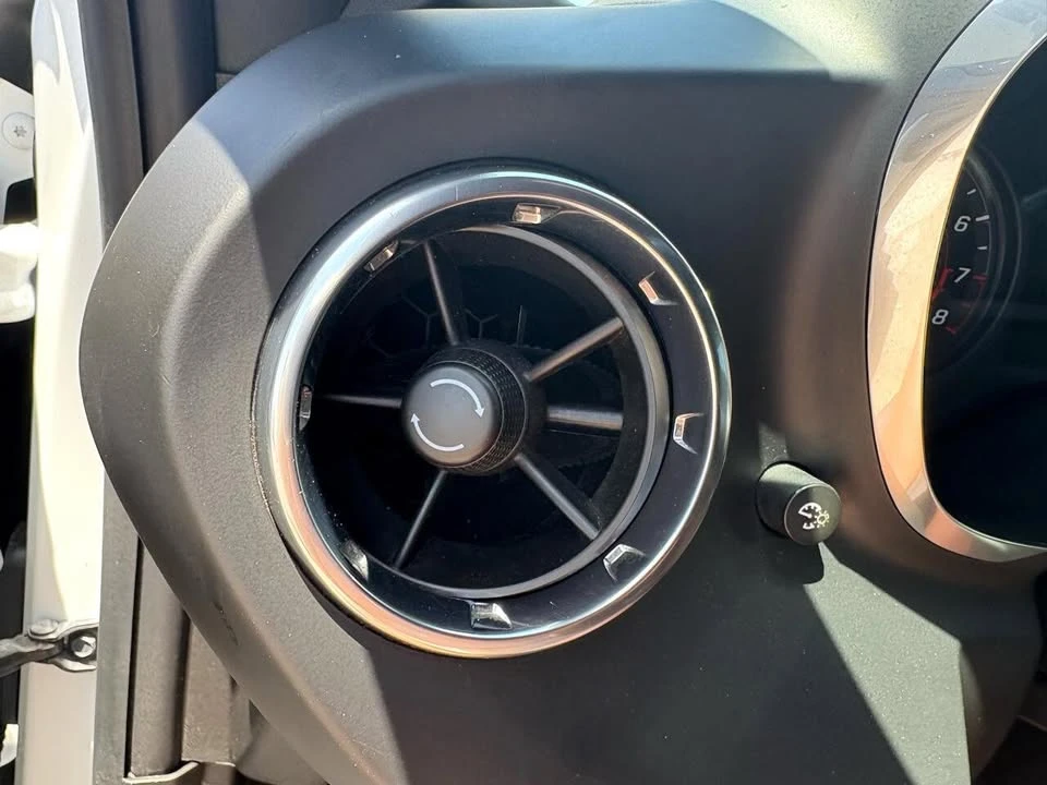 2017 Chevrolet Camaro 6th Gen - Image 13 of 20