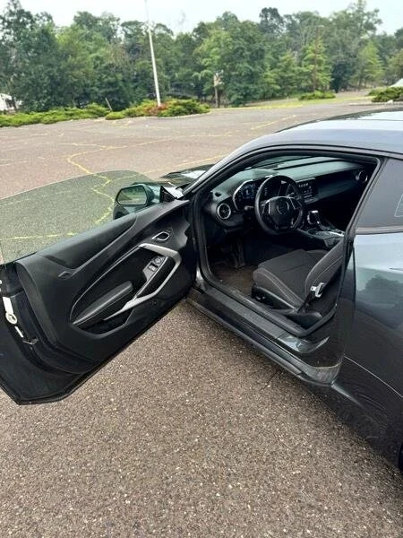2017 Chevrolet Camaro 6th Gen - Image 9 of 18