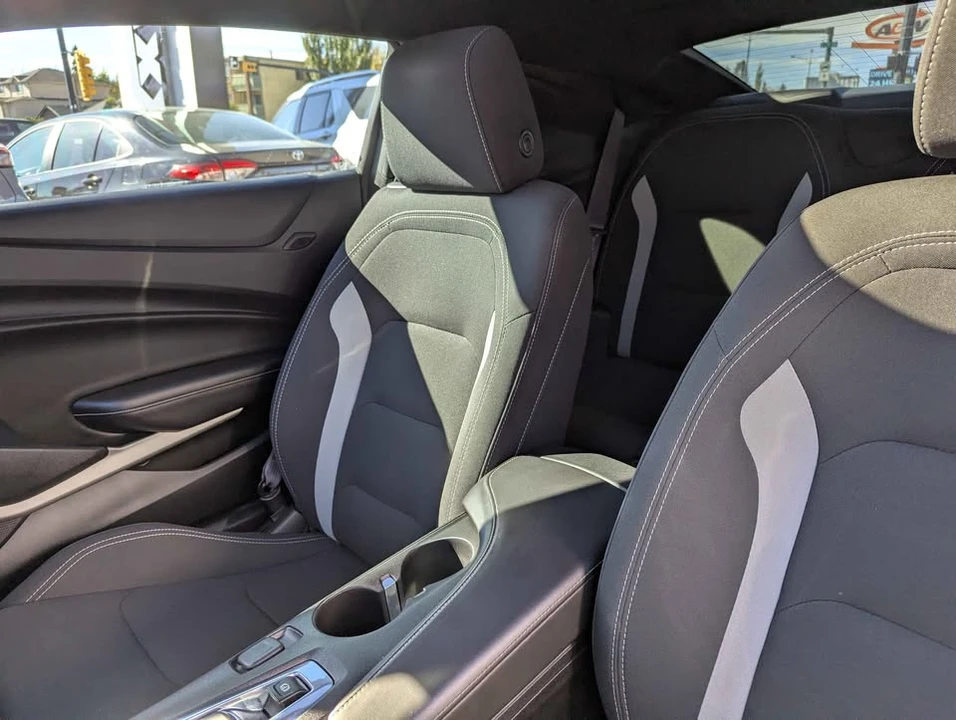 2017 Chevrolet Camaro 6th Gen - Image 12 of 15