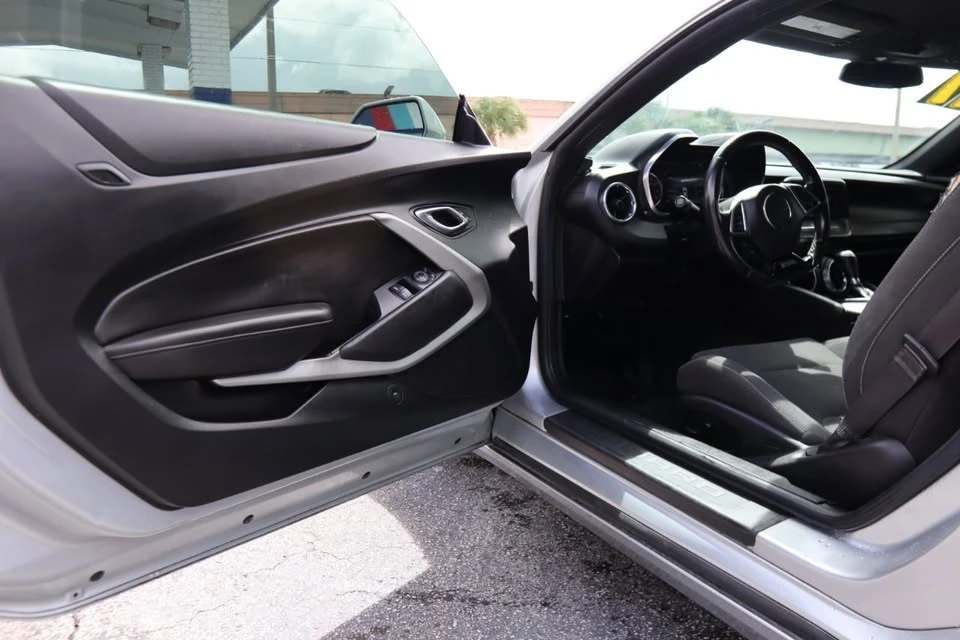 2017 Chevrolet Camaro 6th Gen - Image 17 of 20