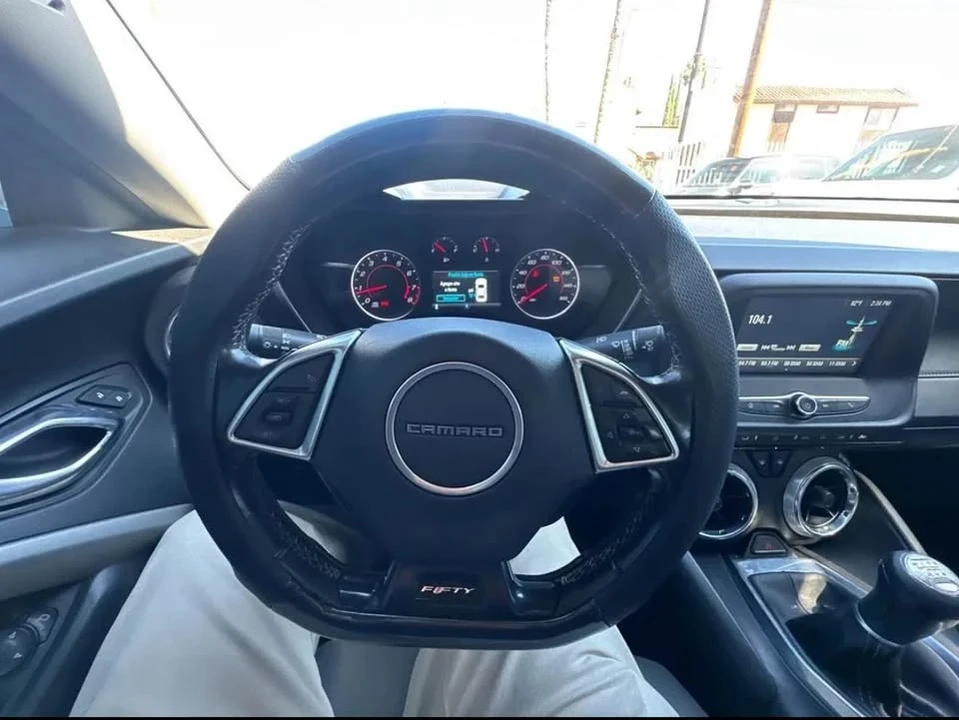 2017 Chevrolet Camaro 6th Gen - Image 9 of 15