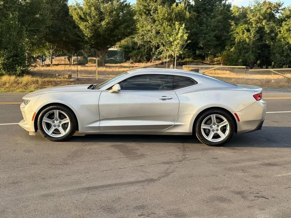 2017 Chevrolet Camaro 6th Gen - Image 9 of 20