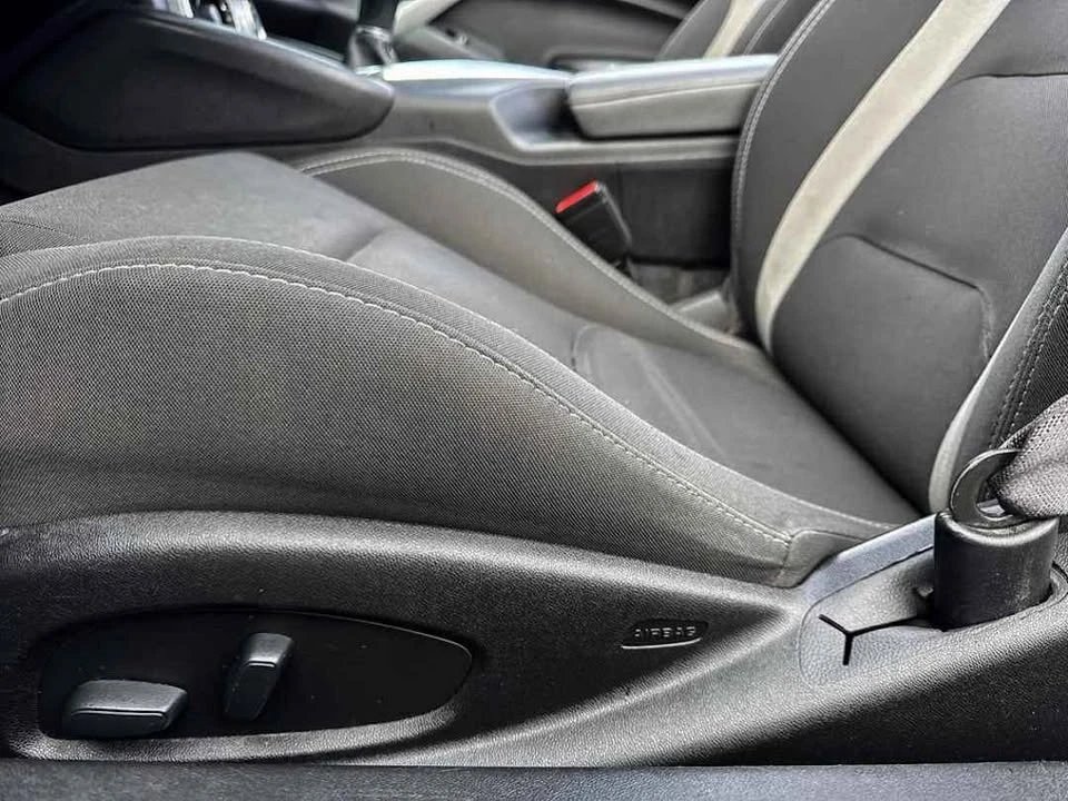 2017 Chevrolet Camaro 6th Gen - Image 12 of 16