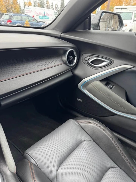 2017 Chevrolet Camaro 6th Gen - Image 9 of 17