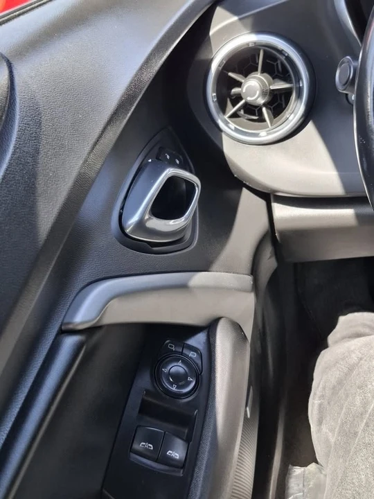 2017 Chevrolet Camaro 6th Gen - Image 14 of 20