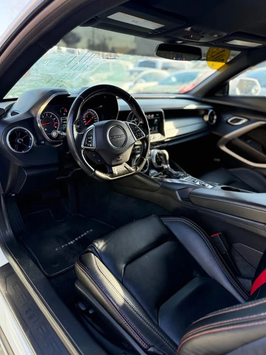2017 Chevrolet Camaro 6th Gen - Image 5 of 8