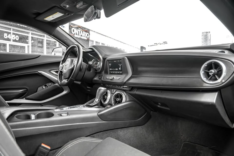 2017 Chevrolet Camaro 6th Gen - Image 10 of 17