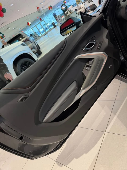 2017 Chevrolet Camaro SS 6th Gen - Image 9 of 16