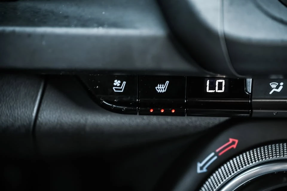 2017 Chevrolet Camaro 6th Gen - Image 15 of 20