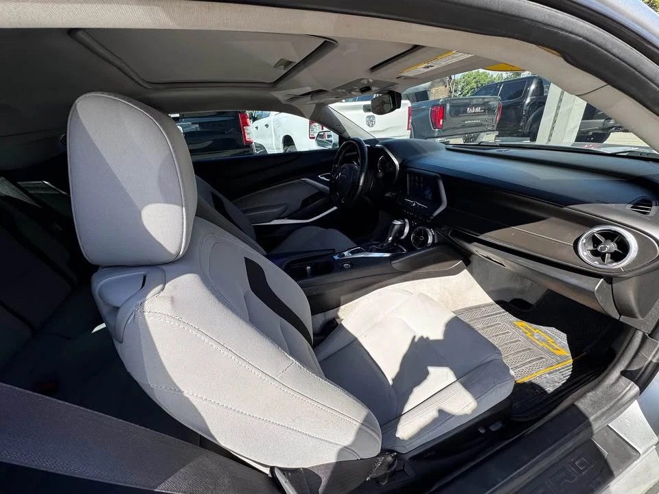 2017 Chevrolet Camaro 6th Gen - Image 11 of 17