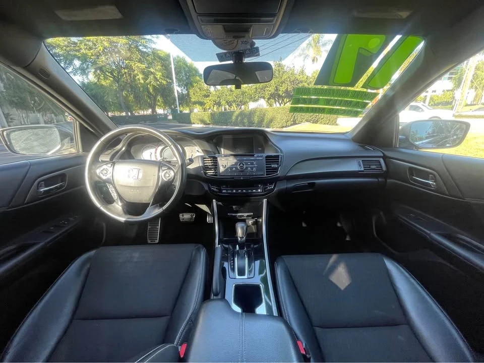 2017 Chevrolet Camaro 6th Gen - Image 15 of 17