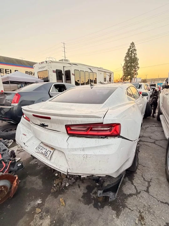 2017 Chevrolet Camaro 6th Gen - Image 4 of 5