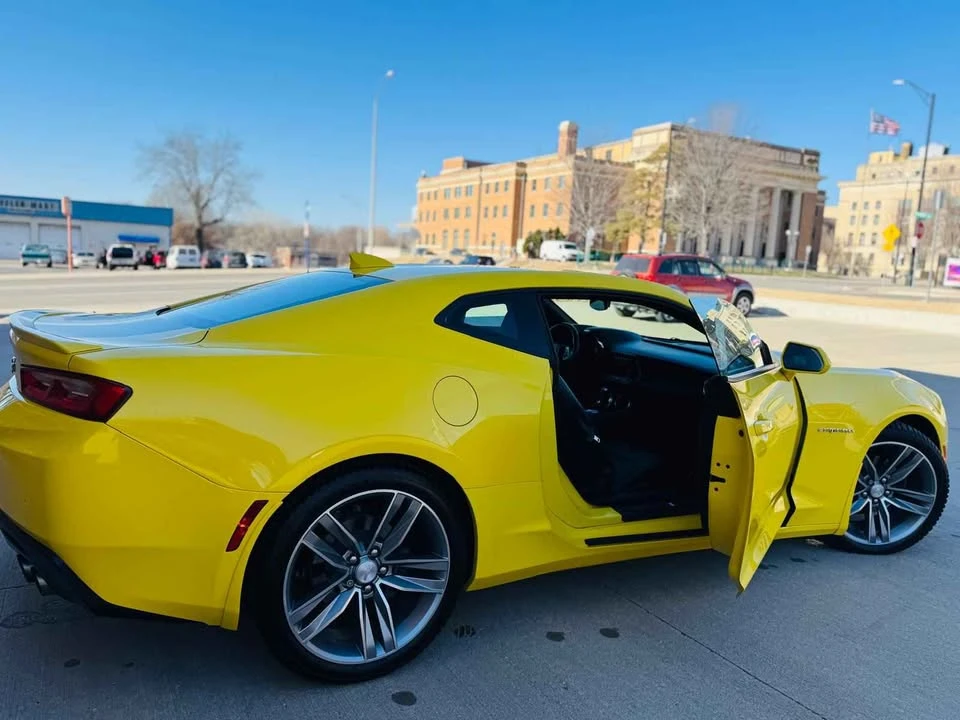 2017 Chevrolet Camaro 6th Gen - Image 5 of 17