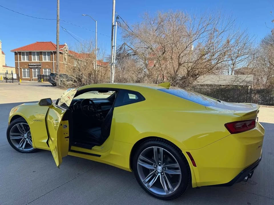 2017 Chevrolet Camaro 6th Gen - Image 6 of 17
