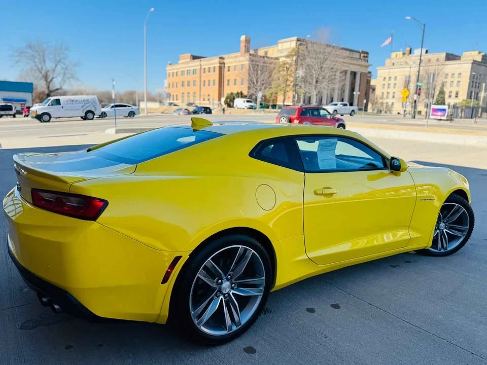 2017 Chevrolet Camaro 6th Gen - Image 4 of 16
