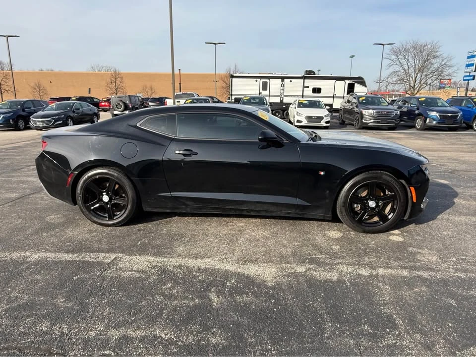 2017 Chevrolet Camaro 6th Gen - Image 5 of 9
