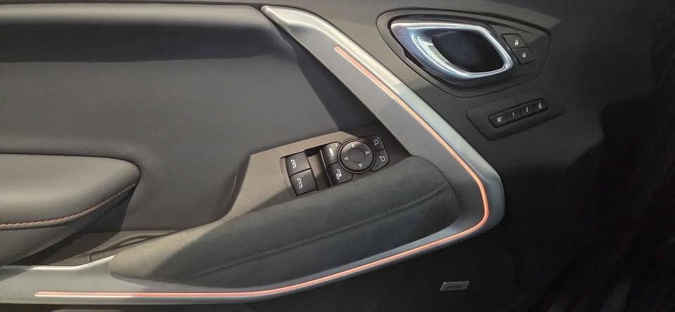 2017 Chevrolet Camaro SS 6th Gen - Image 9 of 15