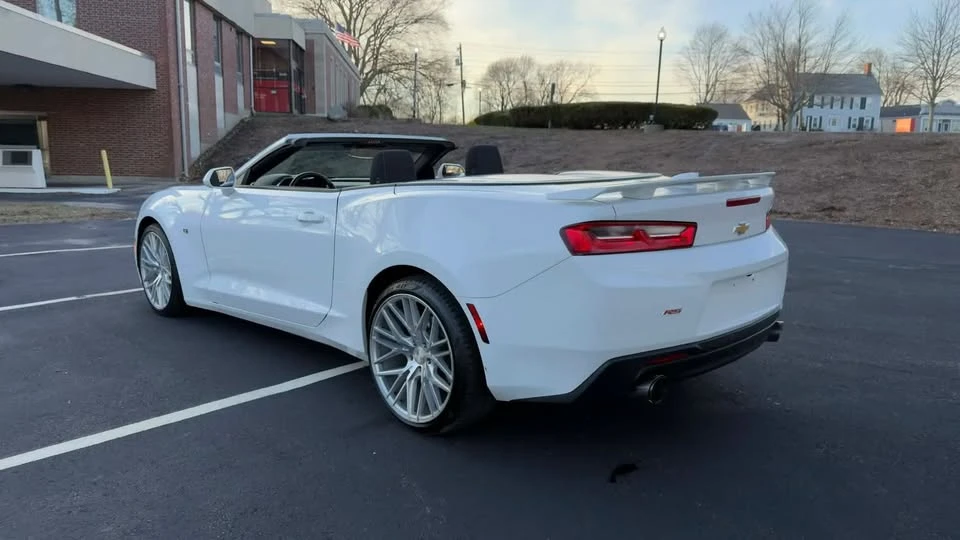 2017 Chevrolet Camaro 6th Gen - Image 10 of 17