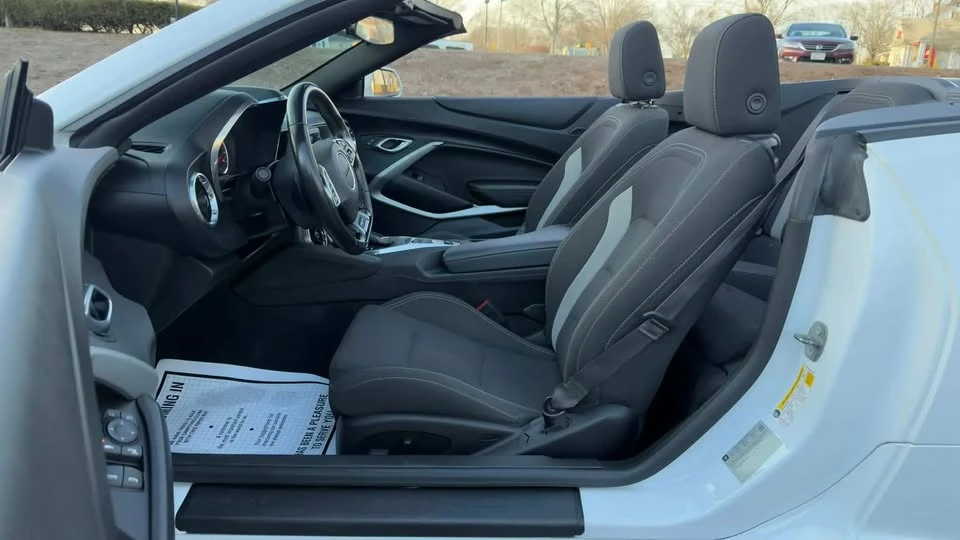 2017 Chevrolet Camaro 6th Gen - Image 14 of 17