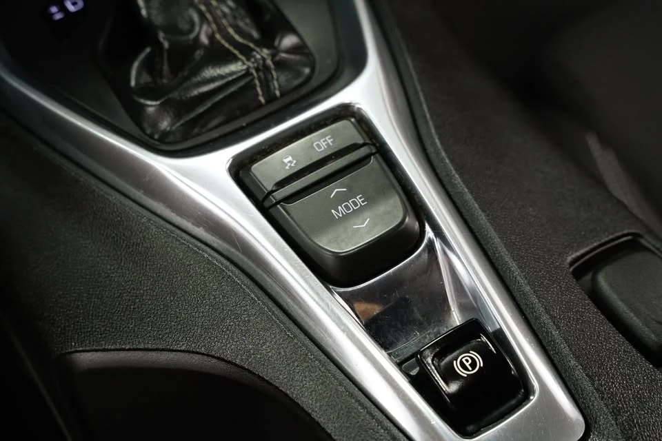 2017 Chevrolet Camaro 6th Gen - Image 16 of 20