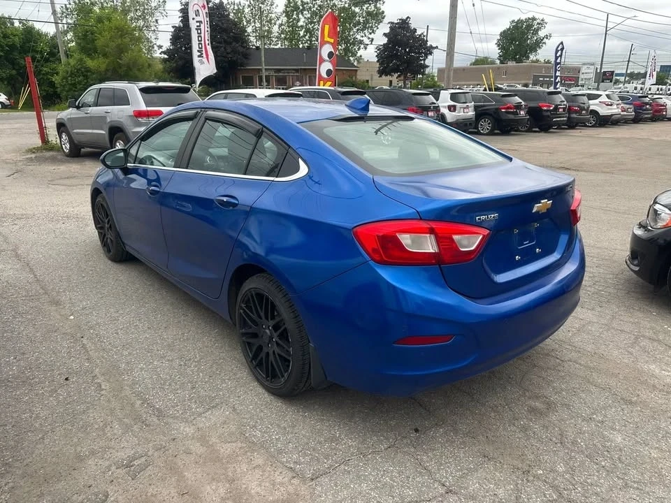 2017 Chevrolet Cruze - Image 6 of 10