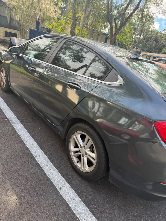 2017 Chevrolet Cruze - Image 2 of 6