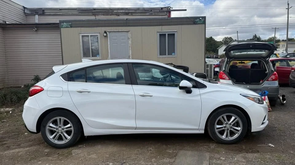 2017 Chevrolet Cruze - Image 7 of 20