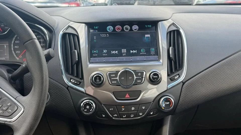 2017 Chevrolet Cruze - Image 14 of 20