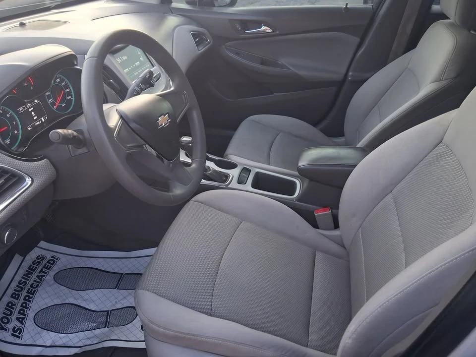2017 Chevrolet Cruze - Image 6 of 10