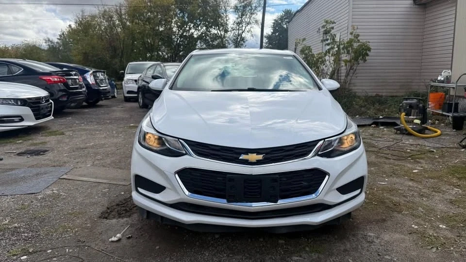 2017 Chevrolet Cruze - Image 9 of 20