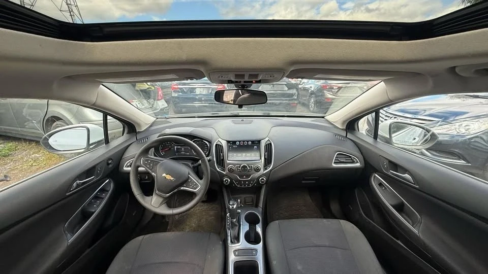 2017 Chevrolet Cruze - Image 12 of 20