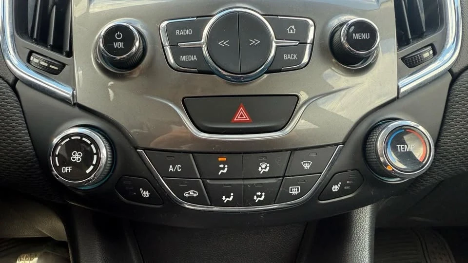 2017 Chevrolet Cruze - Image 19 of 20