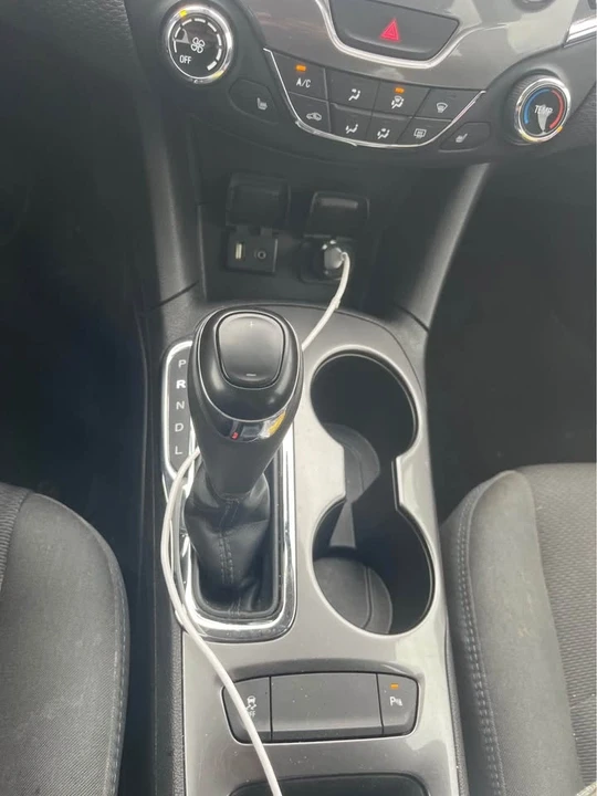 2017 Chevrolet Cruze - Image 7 of 9