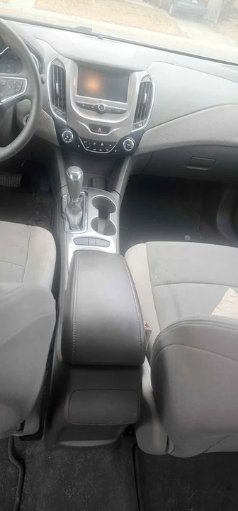2017 Chevrolet Cruze - Image 4 of 5