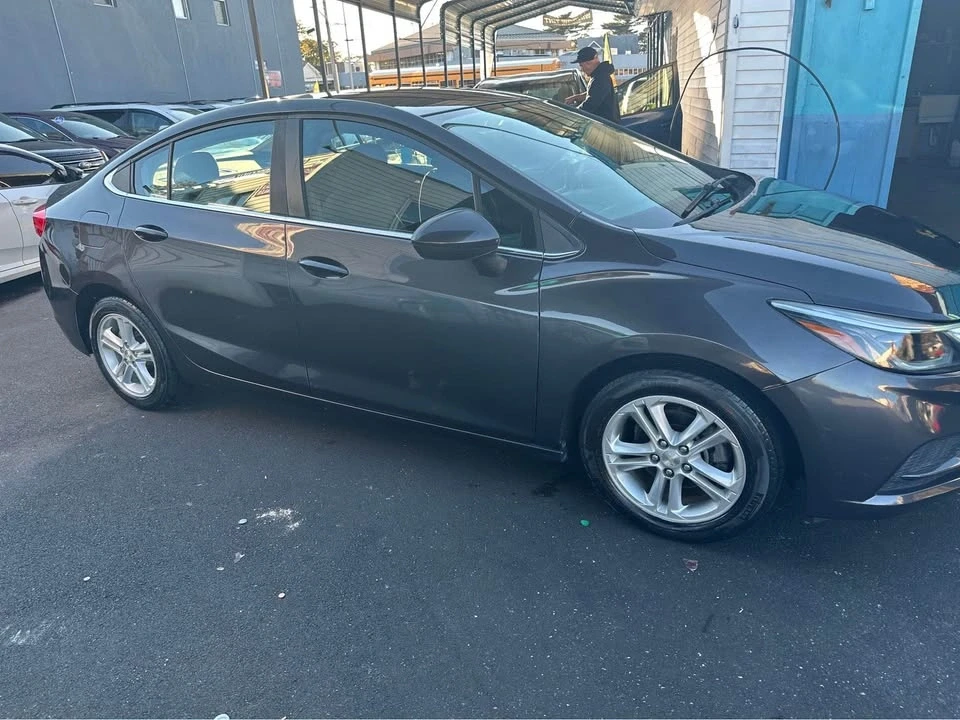 2017 Chevrolet Cruze - Image 3 of 19