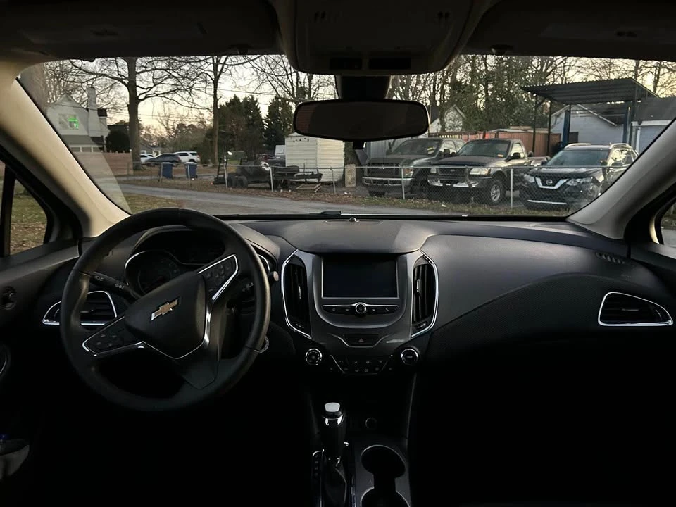 2017 Chevrolet Cruze - Image 5 of 7
