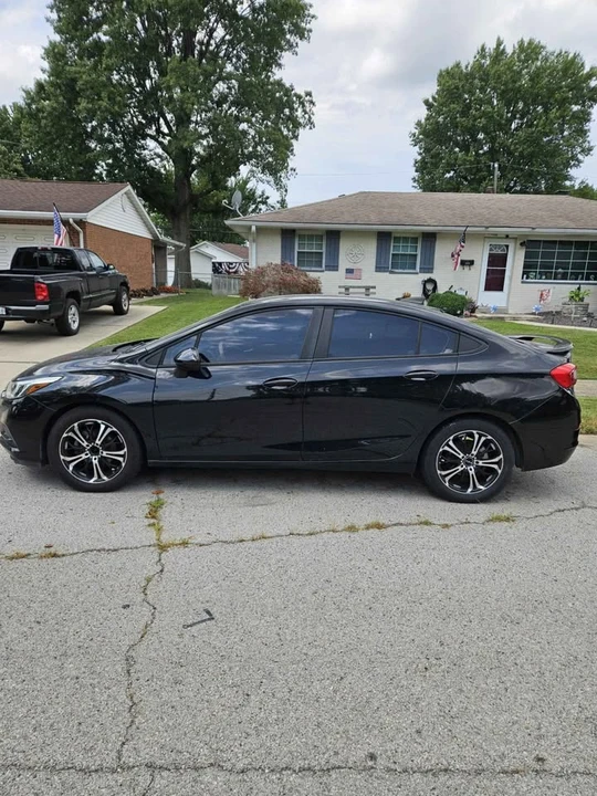 2017 Chevrolet Cruze - Image 3 of 9