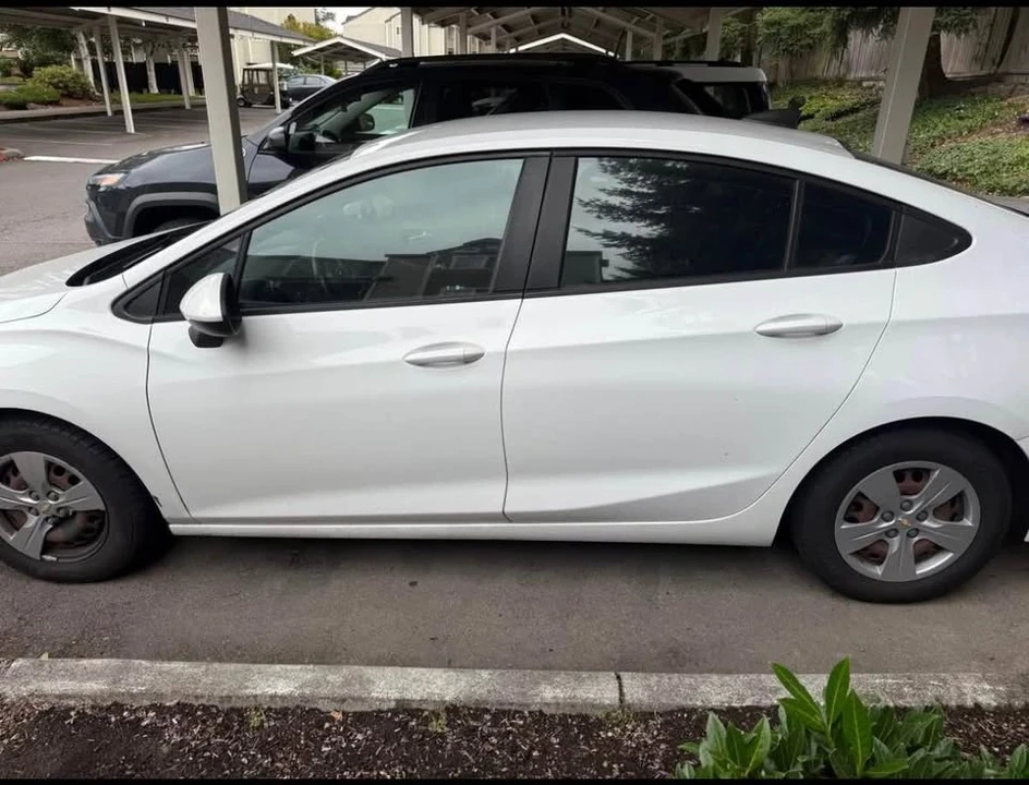2017 Chevrolet Cruze - Image 3 of 6